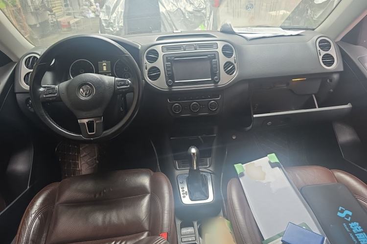 Used Volkswagen Tiguan 2013 1.8TSI Automatic Two-Wheel Drive Luxury Model Center Console