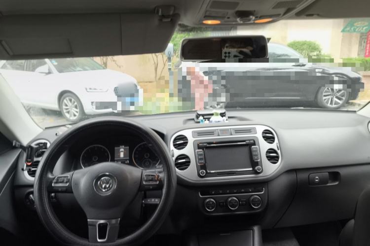 Used Volkswagen Tiguan 2013 1.8TSI Automatic Two-Wheel Drive Luxury Model Center Console