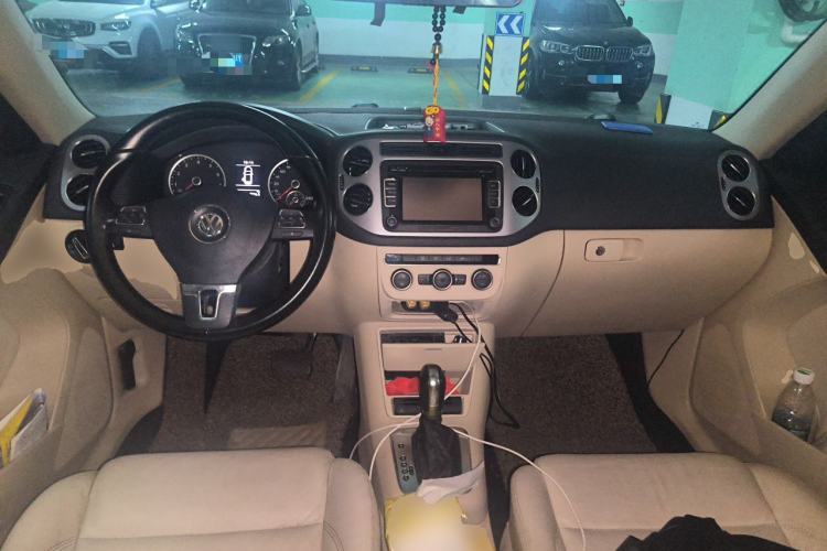 Used Volkswagen Tiguan 2013 1.8 TSI Automatic Two-Wheel Drive Comfort Edition Center Console