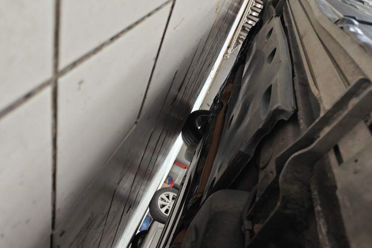 Used Volkswagen Tiguan 2013 2.0 TSI Automatic All-Wheel-Drive Flagship Edition Chassis Rear Left