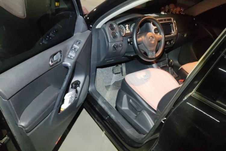 Used Volkswagen Tiguan 2013 1.8TSI Automatic Two-Wheel Drive Trend Edition Driver Seat
