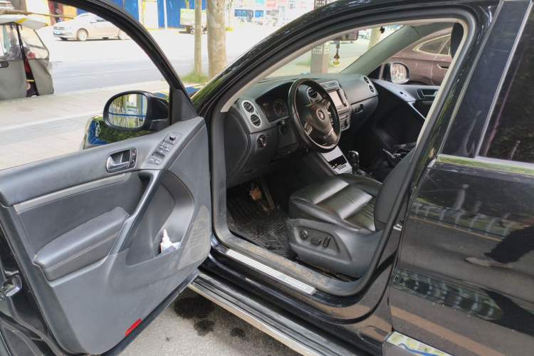 Used Volkswagen Tiguan 2013 1.8 TSI Automatic Two-Wheel Drive Comfort Edition Driver Seat