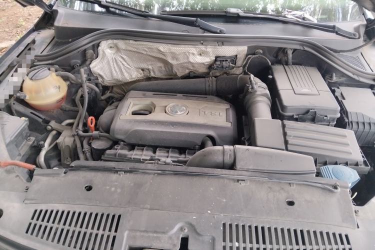 Used Volkswagen Tiguan 2013 2.0 TSI Automatic All-Wheel-Drive Flagship Edition Engine Bay