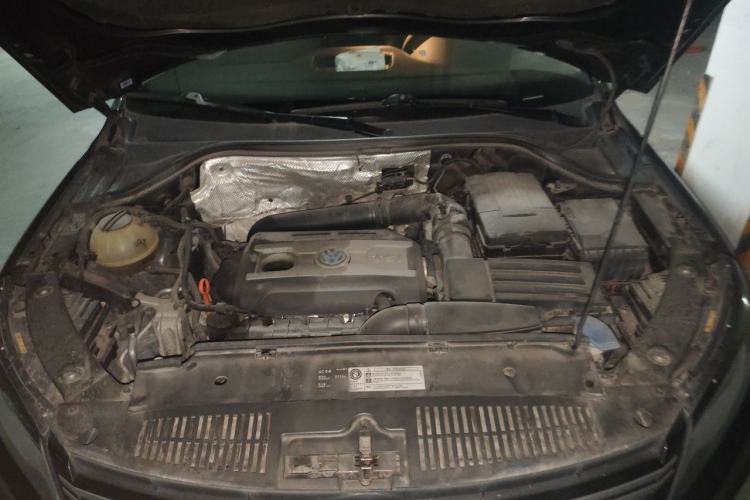 Used Volkswagen Tiguan 2013 1.8TSI Automatic Two-Wheel Drive Trend Edition Engine Bay