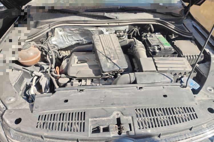 Used Volkswagen Tiguan 2013 2.0 TSI Automatic All-Wheel-Drive Flagship Edition Engine Bay