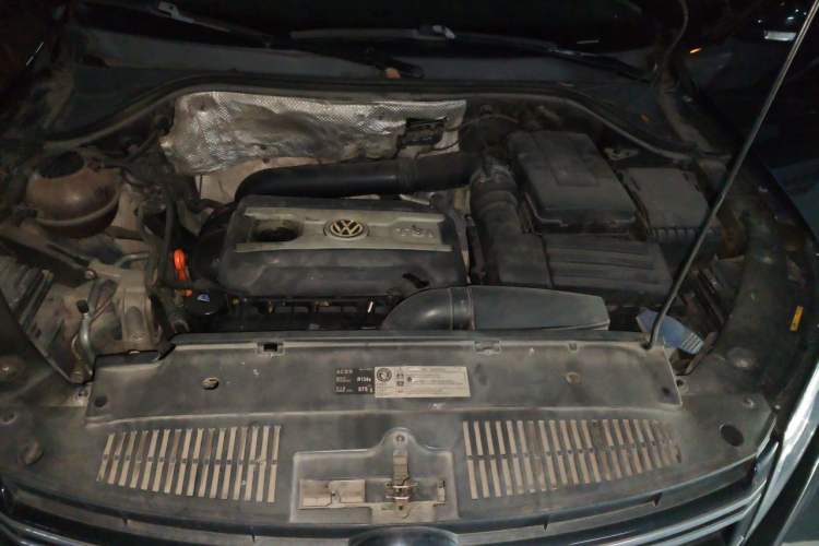 Used Volkswagen Tiguan 2013 1.8 TSI Automatic Two-Wheel Drive Comfort Edition Engine Bay