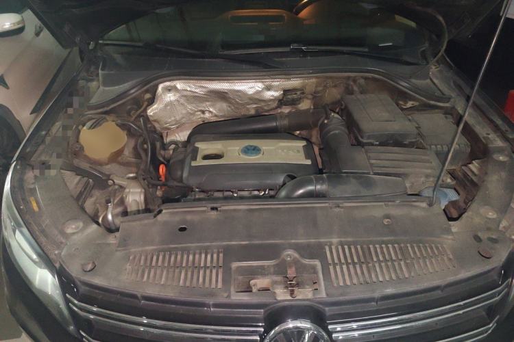 Used Volkswagen Tiguan 2013 1.8TSI Automatic Two-Wheel Drive Luxury Model Engine Bay