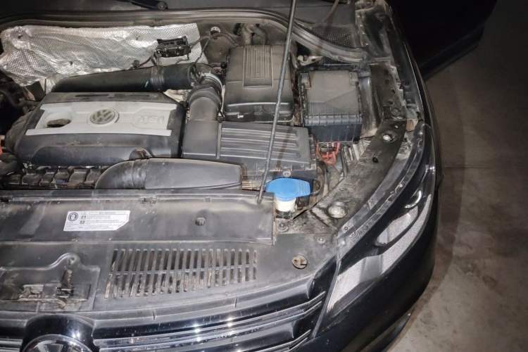 Used Volkswagen Tiguan 2013 1.8TSI Automatic Two-Wheel Drive Trend Edition Engine Bay Left