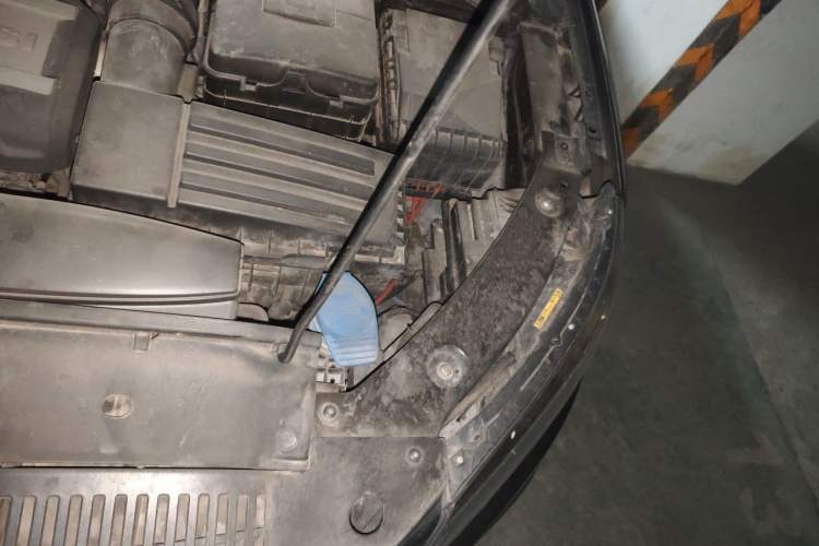 Used Volkswagen Tiguan 2013 1.8TSI Automatic Two-Wheel Drive Trend Edition Engine Bay Left
