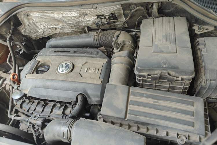 Used Volkswagen Tiguan 2013 1.8TSI Automatic Two-Wheel Drive Luxury Model Engine Bay Left