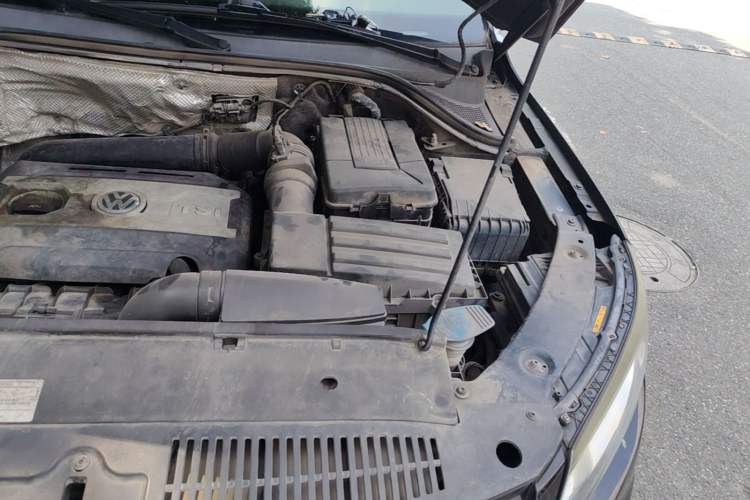 Used Volkswagen Tiguan 2013 1.8TSI Automatic Two-Wheel Drive Trend Edition Engine Bay Left