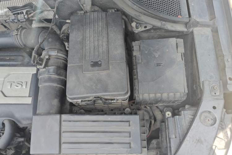 Used Volkswagen Tiguan 2013 1.8TSI Automatic Two-Wheel Drive Luxury Model Engine Bay Left