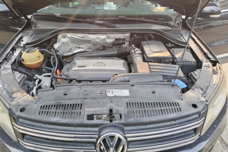 Used Volkswagen Tiguan 2013 1.8 TSI Automatic All-Wheel Drive Luxury Model Engine Bay