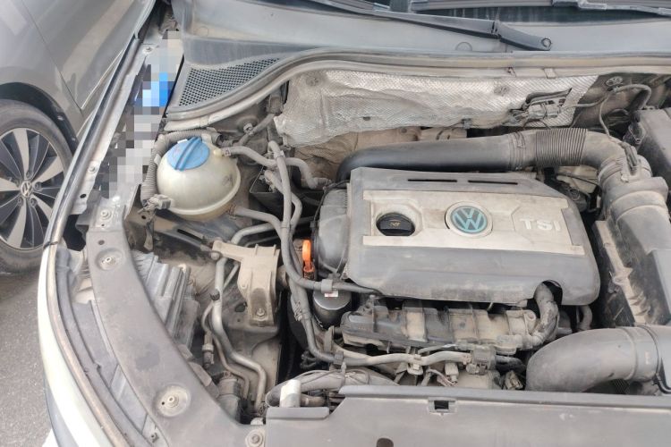 Used Volkswagen Tiguan 2013 1.8TSI Automatic All-Wheel-Drive Comfort Edition Engine Bay Right