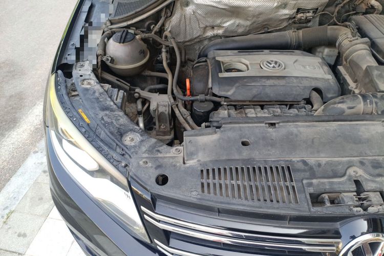 Used Volkswagen Tiguan 2013 1.8TSI Automatic Two-Wheel Drive Luxury Model Engine Bay Right