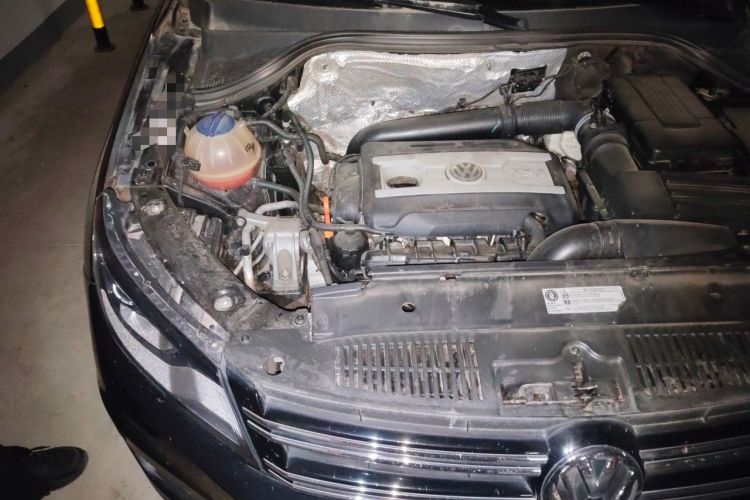 Used Volkswagen Tiguan 2013 1.8TSI Automatic Two-Wheel Drive Trend Edition Engine Bay Right