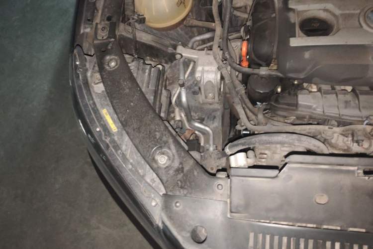 Used Volkswagen Tiguan 2013 1.8TSI Automatic Two-Wheel Drive Trend Edition Engine Bay Right