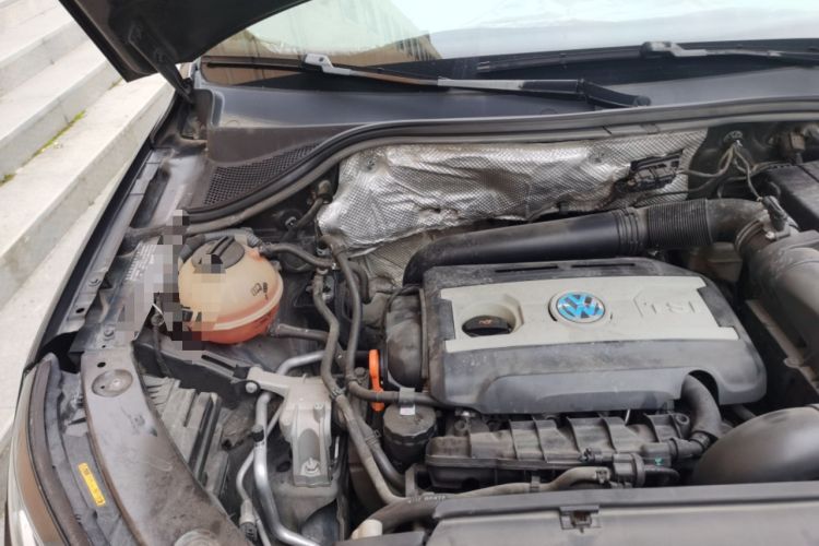 Used Volkswagen Tiguan 2013 1.8TSI Automatic All-Wheel-Drive Comfort Edition Engine Bay Right