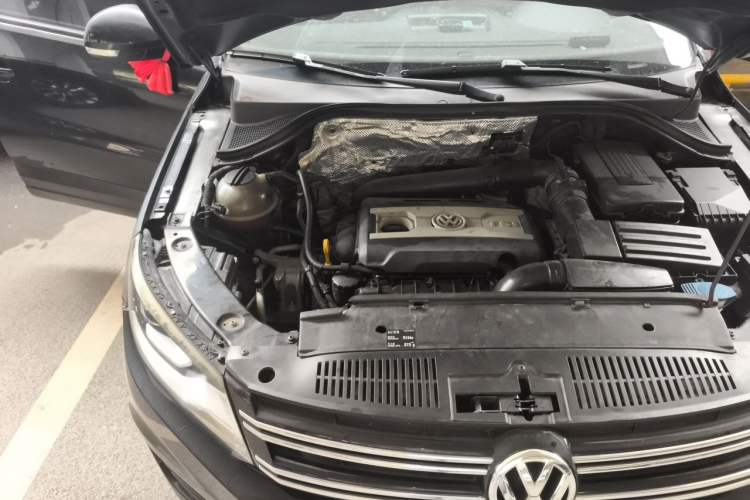 Used Volkswagen Tiguan 2013 1.8TSI Automatic Two-Wheel Drive Trend Edition Engine Bay Right