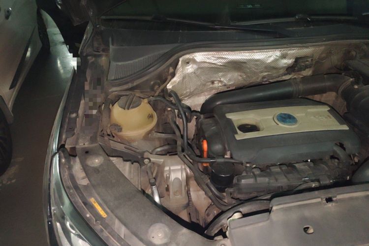 Used Volkswagen Tiguan 2013 1.8TSI Automatic Two-Wheel Drive Luxury Model Engine Bay Right