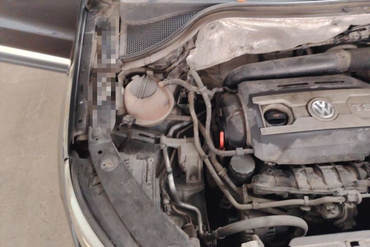 Used Volkswagen Tiguan 2013 1.8TSI Automatic Two-Wheel Drive Trend Edition Engine Bay Right