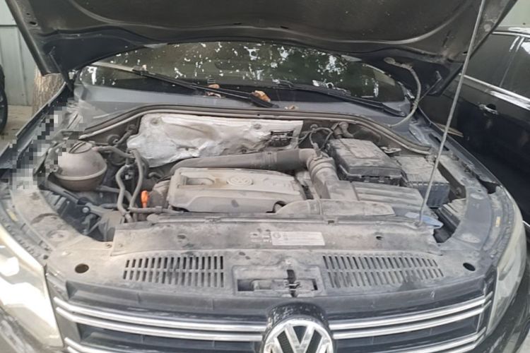 Used Volkswagen Tiguan 2013 1.8 TSI Automatic Two-Wheel Drive Comfort Edition Engine Bay