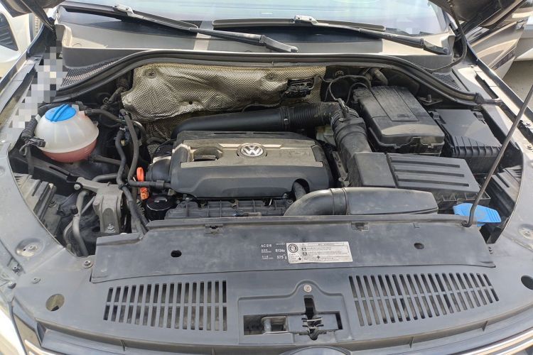 Used Volkswagen Tiguan 2013 1.8TSI Automatic Two-Wheel Drive Luxury Model Engine Bay