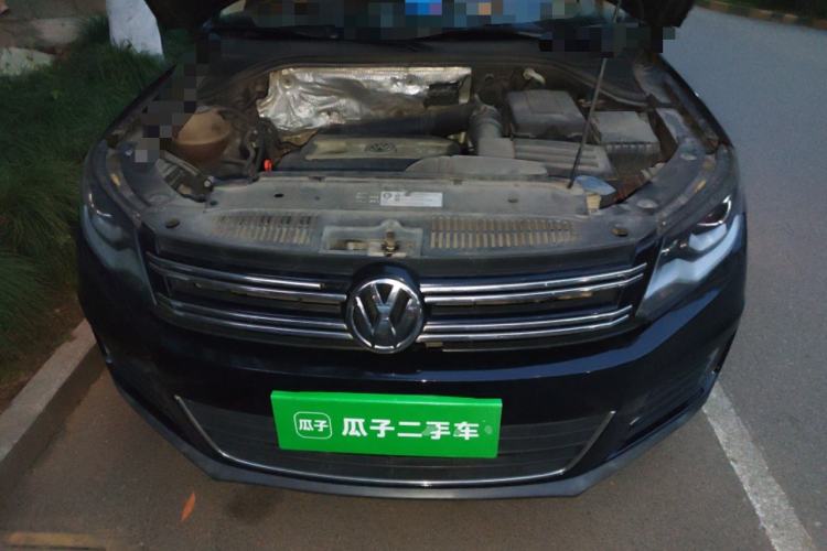 Used Volkswagen Tiguan 2013 2.0 TSI Automatic All-Wheel Drive Luxury Edition Engine Bay