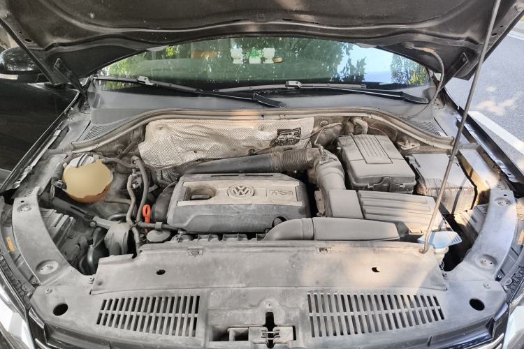 Used Volkswagen Tiguan 2013 1.8TSI Automatic Two-Wheel Drive Trend Edition Engine Bay
