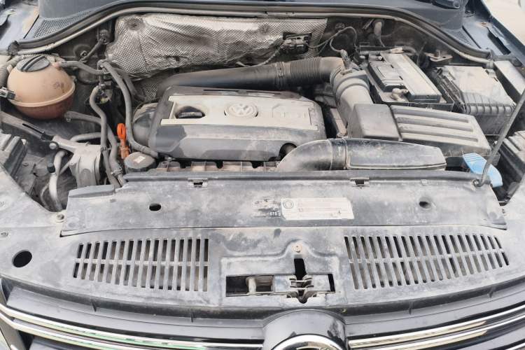 Used Volkswagen Tiguan 2013 1.8TSI Automatic Two-Wheel Drive Trend Edition Engine Bay