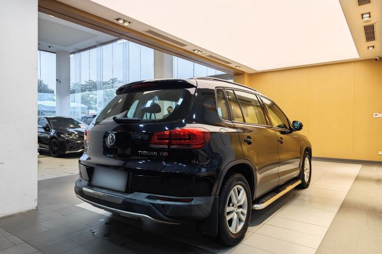 Used Volkswagen Tiguan 2013 1.8TSI Automatic Two-Wheel Drive Trend Edition Exterior 2