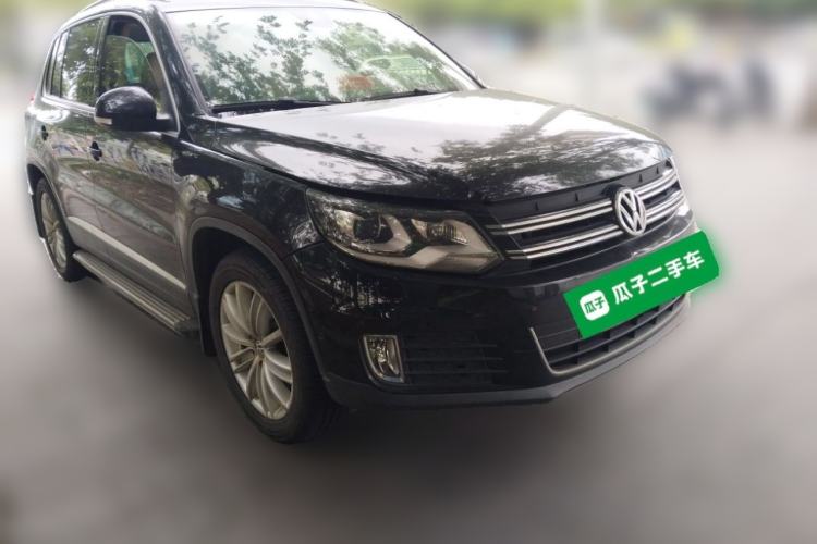 Used Volkswagen Tiguan 2013 2.0 TSI Automatic All-Wheel-Drive Flagship Edition Front Right 45 Deg