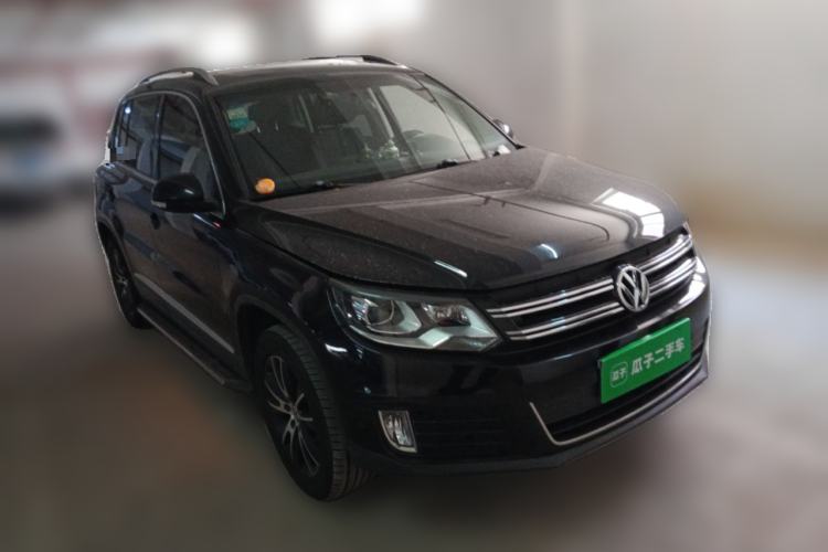 Used Volkswagen Tiguan 2013 2.0 TSI Automatic All-Wheel Drive Luxury Edition Front Right 45 Deg