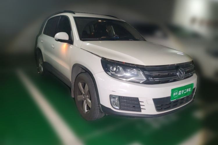 Used Volkswagen Tiguan 2013 1.8 TSI Automatic Two-Wheel Drive Comfort Edition Front Right 45 Deg