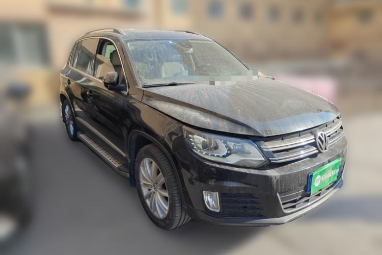 Used Volkswagen Tiguan 2013 2.0 TSI Automatic All-Wheel-Drive Flagship Edition Front Right 45 Deg
