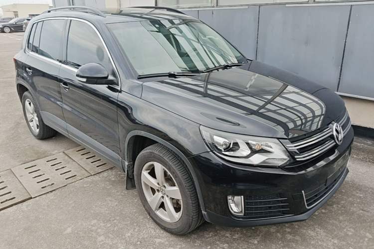 Used Volkswagen Tiguan 2013 1.8 TSI Automatic Two-Wheel Drive Comfort Edition Front Right 45 Deg