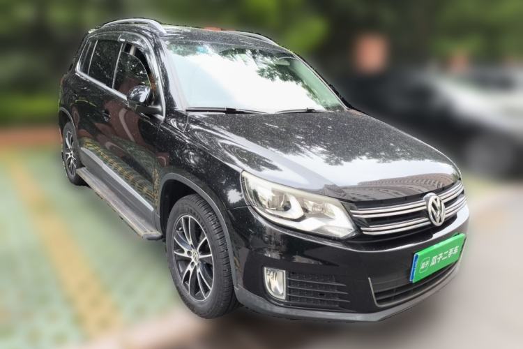 Used Volkswagen Tiguan 2013 1.8TSI Automatic Two-Wheel Drive Luxury Model Front Right 45 Deg