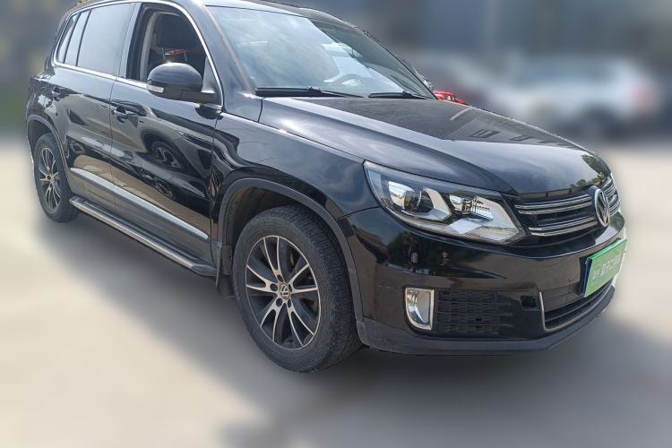 Used Volkswagen Tiguan 2013 1.8TSI Automatic Two-Wheel Drive Luxury Model Front Right 45 Deg