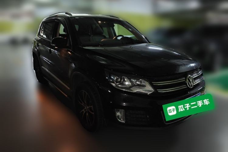 Used Volkswagen Tiguan 2013 2.0 TSI Automatic All-Wheel Drive Luxury Edition Front Right 45 Deg
