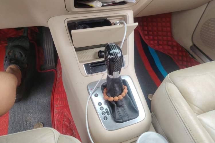 Used Volkswagen Tiguan 2013 1.8TSI Automatic All-Wheel-Drive Comfort Edition Gear Lever