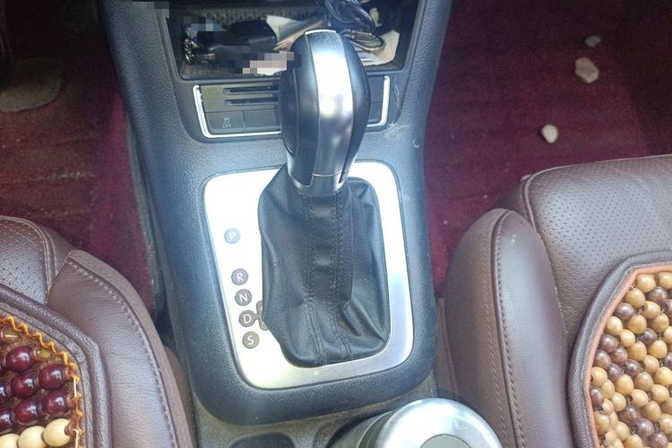 Used Volkswagen Tiguan 2013 1.8TSI Automatic Two-Wheel Drive Luxury Model Gear Lever