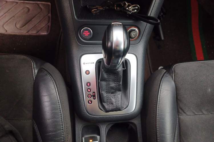 Used Volkswagen Tiguan 2013 2.0 TSI Automatic All-Wheel-Drive Flagship Edition Gear Lever