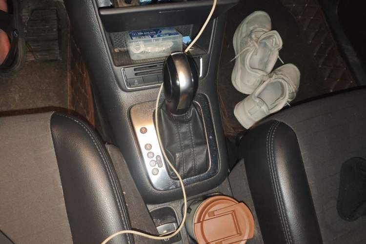 Used Volkswagen Tiguan 2013 1.8TSI Automatic Two-Wheel Drive Trend Edition Gear Lever