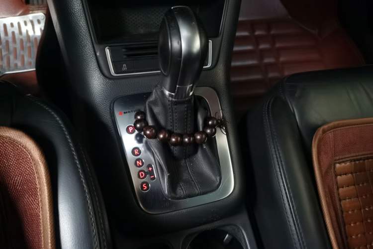 Used Volkswagen Tiguan 2013 1.8TSI Automatic All-Wheel-Drive Comfort Edition Gear Lever