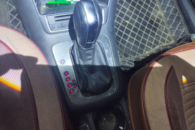 Used Volkswagen Tiguan 2013 1.8 TSI Automatic Two-Wheel Drive Comfort Edition Gear Lever
