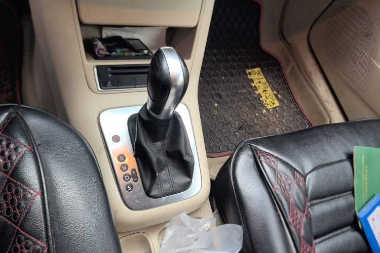 Used Volkswagen Tiguan 2013 1.8 TSI Automatic Two-Wheel Drive Comfort Edition Gear Lever
