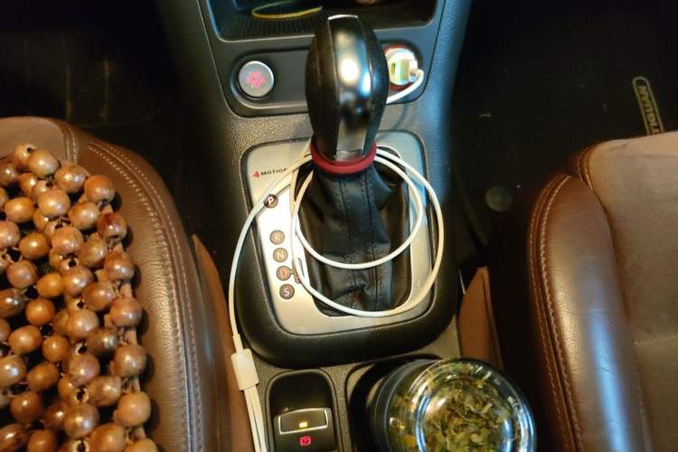 Used Volkswagen Tiguan 2013 2.0 TSI Automatic All-Wheel-Drive Flagship Edition Gear Lever