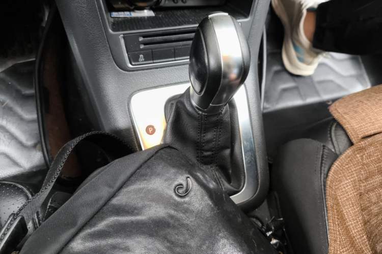 Used Volkswagen Tiguan 2013 1.8TSI Automatic Two-Wheel Drive Luxury Model Gear Lever