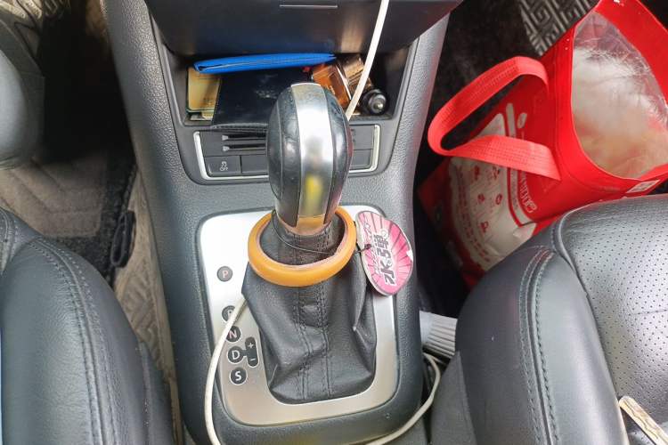 Used Volkswagen Tiguan 2013 1.8TSI Automatic Two-Wheel Drive Luxury Model Gear Lever