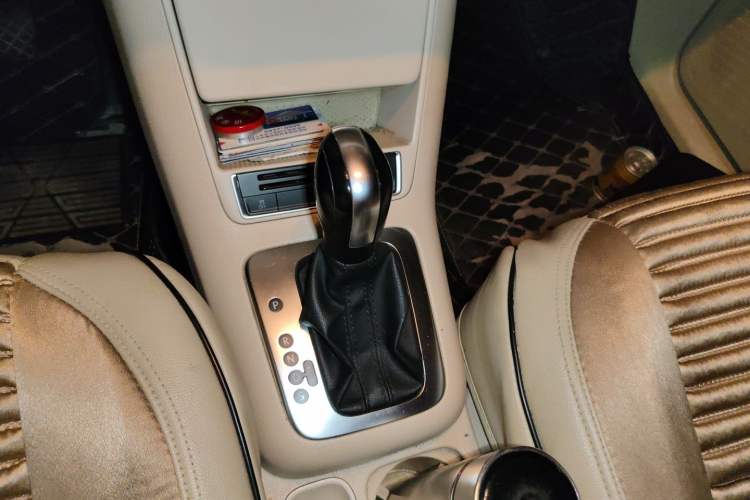 Used Volkswagen Tiguan 2013 1.8TSI Automatic Two-Wheel Drive Trend Edition Gear Lever